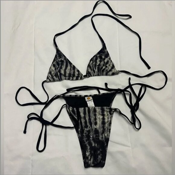 Tropic of C Praia Bikini Top & Bottom in Mystic Black - Picture 4 of 4